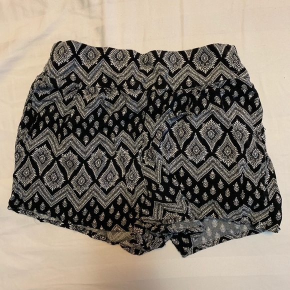 High waisted shorts. - Picture 1 of 2